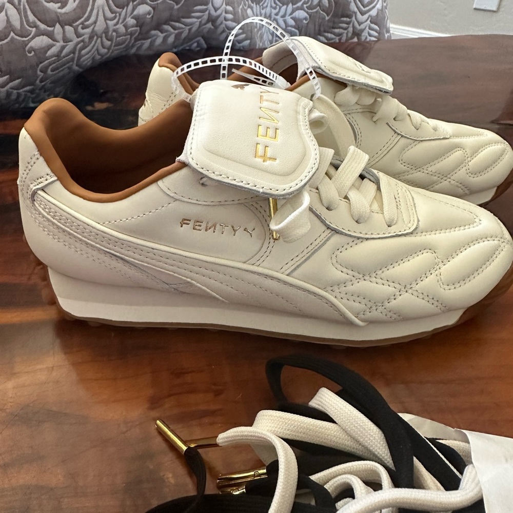 Fenty Puma Cream leather Athletic Shoes
